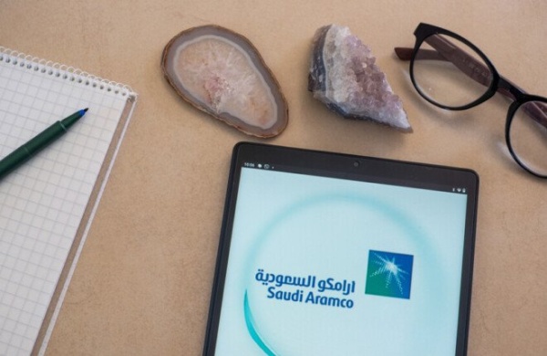 أرامكو تبحث بيع شحنات نفط لآسيا بعيد ا عن مضيق هرمز أرامكو تبحث بيع شحنات نفط لآسيا بعيد ا عن مضيق هرمز