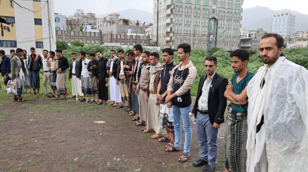 جامعة إب وقفة حاشدة لطلبة المساكن الطلابية تنديدا بالعدوان الغاشم على اليمن جامعة إب وقفة حاشدة لطلبة المساكن الطلابية تنديدا بالعدوان الغاشم على اليمن