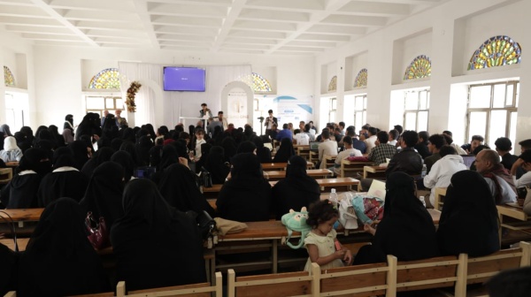 رئيس جامعة إب يدشن جلسات مناقشة مشاريع تخرج طلبة مركز الحاسوب وتقنية المعلومات رئيس جامعة إب يدشن جلسات مناقشة مشاريع تخرج طلبة مركز الحاسوب وتقنية المعلومات