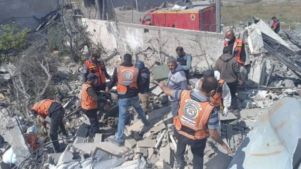 the remains of nineteen martyrs were recovered from the ruins of a destroyed building in gaza the remains of nineteen martyrs were recovered from the ruins of a destroyed building in gaza