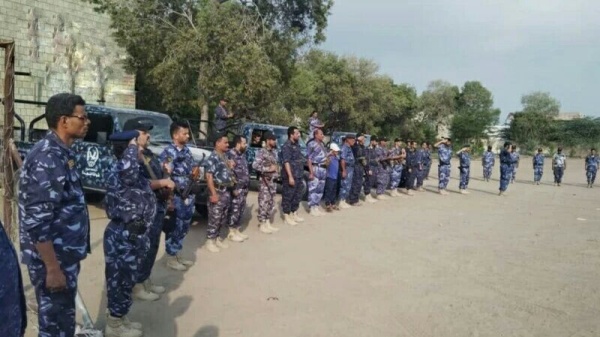 وقفات لمنتسبي الأجهزة الأمنية بالحديدة تؤكد الجهوزية والاستنفار لإنهاء العدوان والحصار
