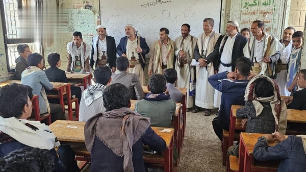 الجبين يدشن العام الدراسي الجديد في مدارس ذمار الجبين يدشن العام الدراسي الجديد في مدارس ذمار