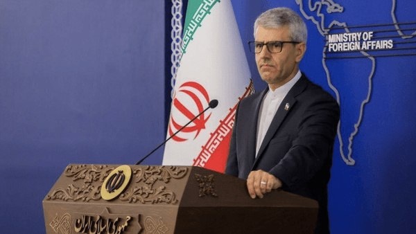 بقائي الإمام الخامنئي رس خ ثقافة الوحدة والصمود في مواجهة الضغوط الخارجية بقائي الإمام الخامنئي رس خ ثقافة الوحدة والصمود في مواجهة الضغوط الخارجية