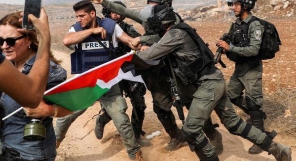 نقابة الصحفيين الفلسطينيين 89 انتهاك ا صهيونيا بحق الصحفيين خلال يونيو