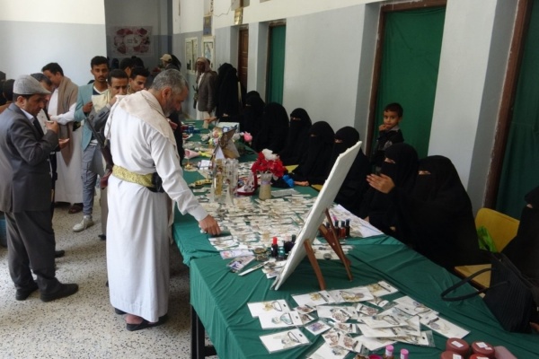 الاطلاع على بازار الرسول الأعظم للأسر المنتجة في جامعة حجة