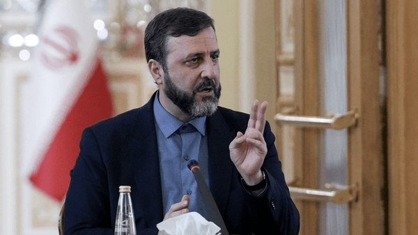 إيران لا مفاوضات مع أمريكا حاليا ومضيق هرمز مغلق