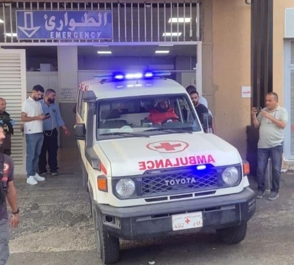 نجاة قافلة للصليب الأحمر اللبناني من انفجار ألغام صهيونية جنوب لبنان نجاة قافلة للصليب الأحمر اللبناني من انفجار ألغام صهيونية جنوب لبنان