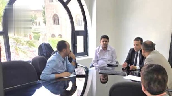 الضرائب والجمارك تناقش تفعيل نظام الشكاوى الإلكتروني لتعزيز التحول الرقمي الضرائب والجمارك تناقش تفعيل نظام الشكاوى الإلكتروني لتعزيز التحول الرقمي