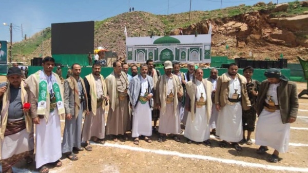 أمين عام رئاسة الجمهورية يطلع على الترتيبات بساحة الرسول الأعظم في المحويت أمين عام رئاسة الجمهورية يطلع على الترتيبات بساحة الرسول الأعظم في المحويت