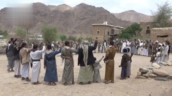 وقفات حاشدة في مأرب تأكيد ا على ثبات الموقف الثابت مع غزة ولبنان وإيران