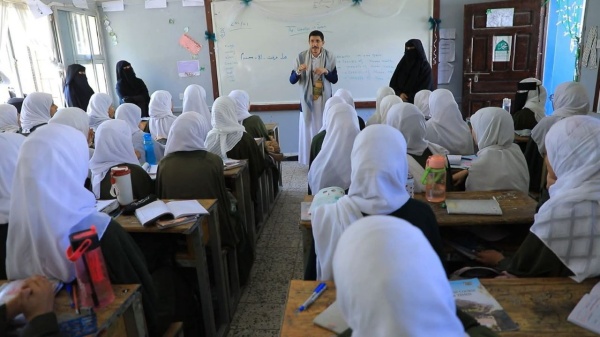 وزير التربية يتفقد العملية التعليمية في مدارس العاصمة
