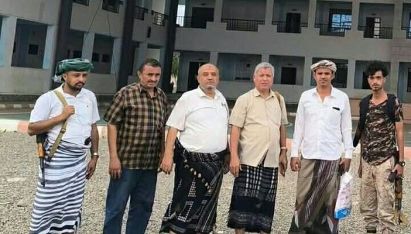 رئيس جامعة الحديدة يتفقد مرافق الجامعة في الخوخة وحيس تمهيد ا لاستئناف الدراسة رئيس جامعة الحديدة يتفقد مرافق الجامعة في الخوخة وحيس تمهيد ا لاستئناف الدراسة