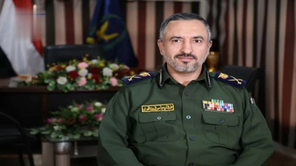 وزير الداخلية يهنئ قائد الثورة والقيادة السياسية بالعيد الـ 12 لثورة 21 سبتمبر