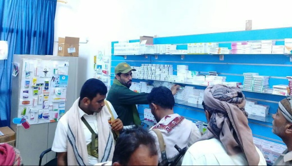 تدشين صرف أدوية مرضى الأمراض المزمنة في المنيرة بالحديدة تدشين صرف أدوية مرضى الأمراض المزمنة في المنيرة بالحديدة