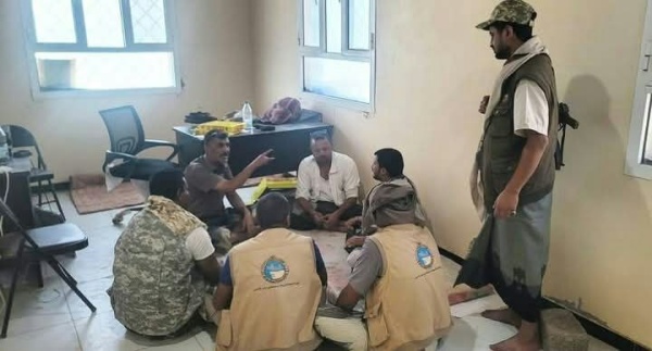 مناقشة سير العمل في مراكز الإنزال السمكي بالمخا وذوباب مناقشة سير العمل في مراكز الإنزال السمكي بالمخا وذوباب