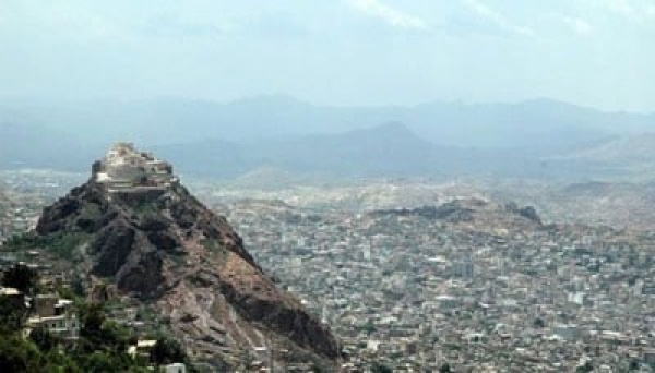 السلطة المحلية في تعز تدين جريمة إقدام العدو السعودي وأدواته بإغلاق منفذ جولة القصر السلطة المحلية في تعز تدين جريمة إقدام العدو السعودي وأدواته بإغلاق منفذ جولة القصر