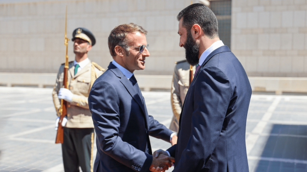 انفجارات قرب مقر إقامة ماكرون في دمشق ماذا حدث في الساعات الأخيرة انفجارات قرب مقر إقامة ماكرون في دمشق ماذا حدث في الساعات الأخيرة