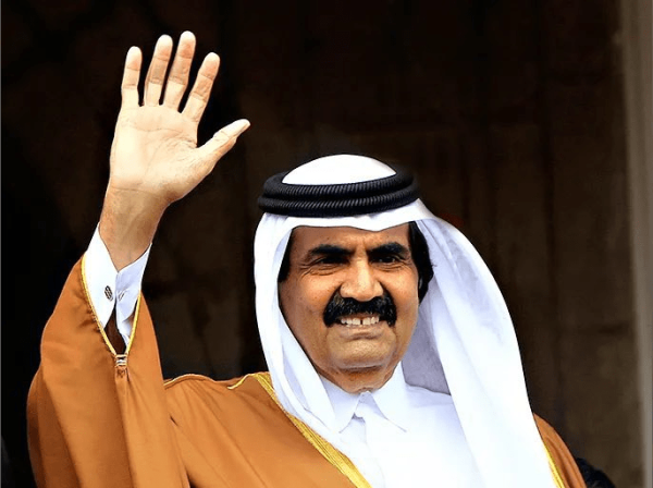 من هو الشيخ حمد بن خليفة آل ثاني دفان الفقر وصانع المعجزة الاقتصادية القطرية