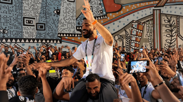 لماذا خطفت النسخة الشعبية من محمد صلاح قلوب الجمهور المصري لماذا خطفت النسخة الشعبية من محمد صلاح قلوب الجمهور المصري
