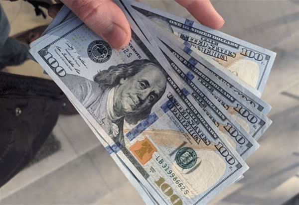 1 دولار 55 جنيها سعر الدولار الأعلى في تاريخ مصر 1 دولار 55 جنيها سعر الدولار الأعلى في تاريخ مصر