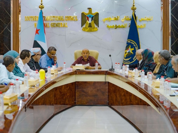 هيئة المستشارين تشيد بنجاح مليونية التصعيد ضد الوصاية والاحتلال وتثمن مواقف قبائل الجنوب وتلاحمها الوطني في تلبية النكف القبلي هيئة المستشارين تشيد بنجاح مليونية التصعيد ضد الوصاية والاحتلال وتثمن مواقف قبائل الجنوب وتلاحمها الوطني في تلبية النكف القبلي
