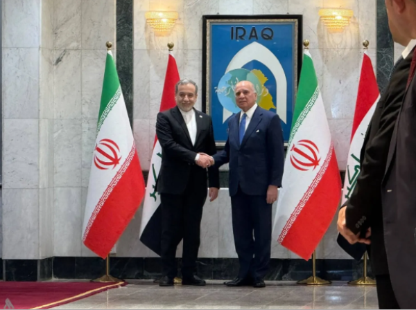 وزير خارجية إيران من بغداد مضيق هرمز تحت إدارتنا وعلى إسرائيل الانسحاب من لبنان