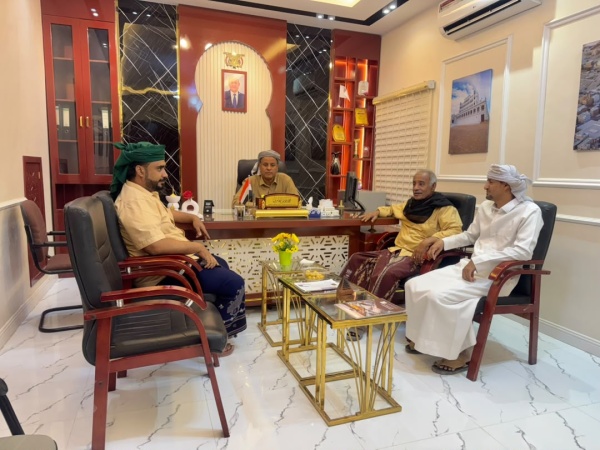 قيادة مجلس المستقبل الجنوبي بحضرموت تبحث مع مدير عام سيئون تعزيز وحدة الصف وتوحيد الرؤى الحضرمية