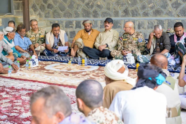 الشيخ محمد عبدالله سلطان البوكري يشارك في اللقاء الذي جمع الفريق طارق صالح بأعيان مديرية الوازعية الشيخ محمد عبدالله سلطان البوكري يشارك في اللقاء الذي جمع الفريق طارق صالح بأعيان مديرية الوازعية