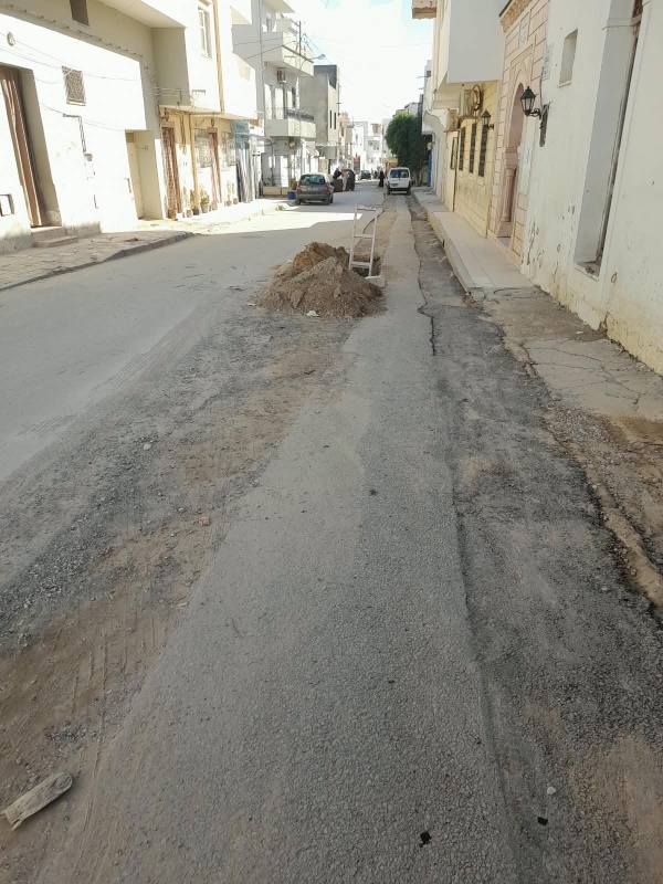 القلعة الكبرى ساكنو شارع العجمي بن سعد ي طالبون بالتعجيل بإصلاح الطريق القلعة الكبرى ساكنو شارع العجمي بن سعد ي طالبون بالتعجيل بإصلاح الطريق