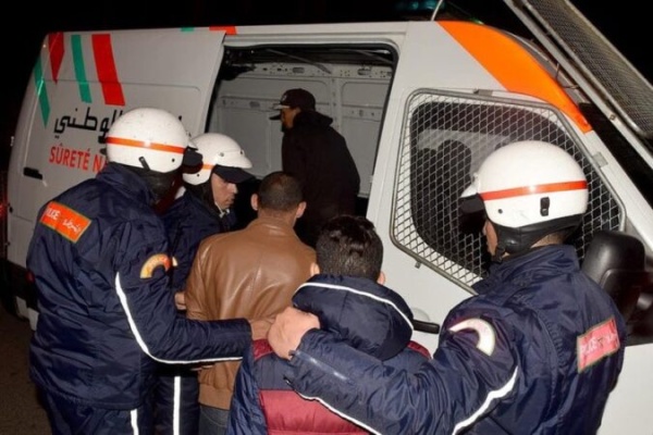 مفتش شرطة يطلق الرصاص لتوقيف مشتبه في ارتكاب سرقات بأكادير مفتش شرطة يطلق الرصاص لتوقيف مشتبه في ارتكاب سرقات بأكادير