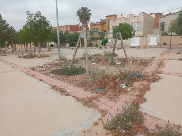 بالصور حدائق عمومية بوجدة تستغيث من الإهمال بالصور حدائق عمومية بوجدة تستغيث من الإهمال