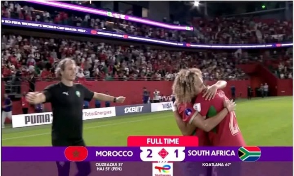 لبؤات الأطلس تفزن بصعوبة على جنوب إفريقيا و تتأهلن للمربع الذهبي لكأس أمم إفريقيا لبؤات الأطلس تفزن بصعوبة على جنوب إفريقيا و تتأهلن للمربع الذهبي لكأس أمم إفريقيا