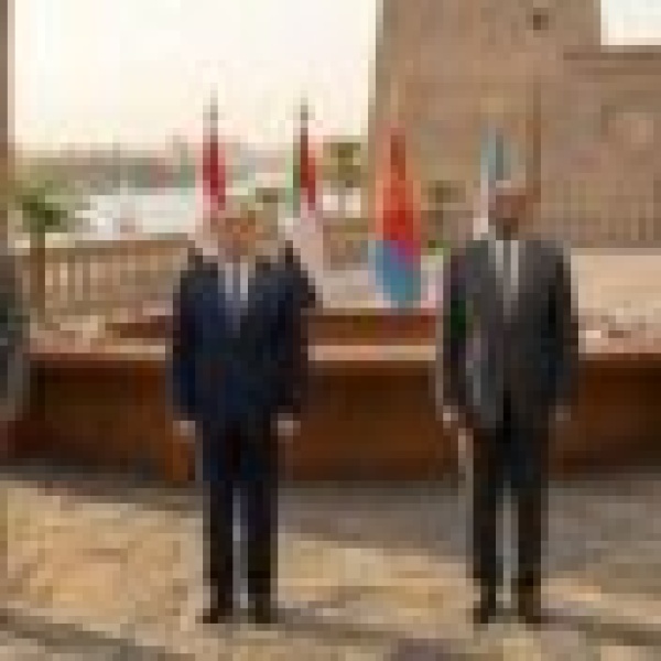 إعلان العلمين دعم لوحدة السودان والصومال ورفض الإجراءات الأحادية في حوض النيل إعلان العلمين دعم لوحدة السودان والصومال ورفض الإجراءات الأحادية في حوض النيل