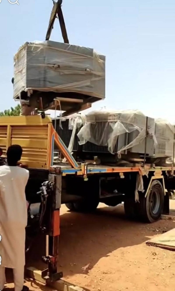 وصول دفعات جديدة من محولات الكهرباء إلى الخرطوم