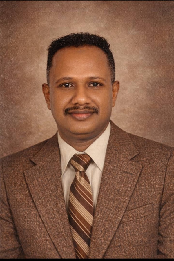 المستشار محمد عباس يشيد بدور ديوان الزكاة في دعم العائدين ويثمن جهود قياداته وكوادره المستشار محمد عباس يشيد بدور ديوان الزكاة في دعم العائدين ويثمن جهود قياداته وكوادره