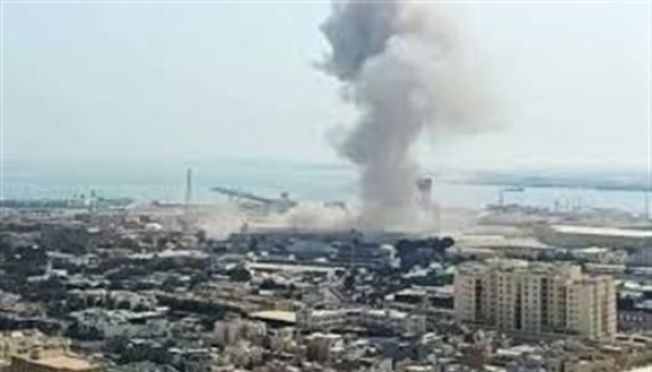 صاروخ إيراني باتجاه مدينة العقبة على الحدود الإسرائيلية صاروخ إيراني باتجاه مدينة العقبة على الحدود الإسرائيلية
