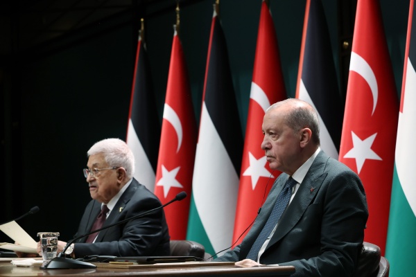 أردوغان إسرائيل تسعى لاستغلال أزمات المنطقة لإبعاد فلسطين عن الأجندة الدولية أردوغان إسرائيل تسعى لاستغلال أزمات المنطقة لإبعاد فلسطين عن الأجندة الدولية