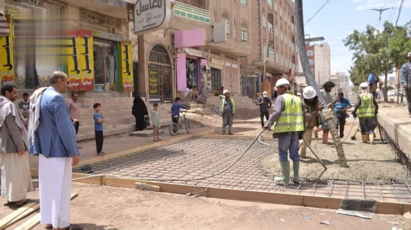 الاطلاع على سير العمل في مشروع تأهيل شارع غزة بمديرية صنعاء الجديدة الاطلاع على سير العمل في مشروع تأهيل شارع غزة بمديرية صنعاء الجديدة