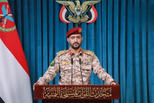 القوات المسلحة تستهدف تحشيدات العدو السعودي في الرويك والعبر والثنية ومعسكرات أخرى القوات المسلحة تستهدف تحشيدات العدو السعودي في الرويك والعبر والثنية ومعسكرات أخرى