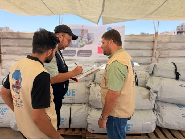 الجمعية المغربية لدعم الإعمار تواصل تنفيذ مشروع خيام النازحين في شمال غزة الجمعية المغربية لدعم الإعمار تواصل تنفيذ مشروع خيام النازحين في شمال غزة