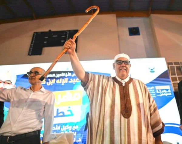 ابن كيران نحن من أسقطنا أخنوش و الأحرار إما أن يتسول من البام مناصب حكومية أو سينتهي إلى زوال ابن كيران نحن من أسقطنا أخنوش و الأحرار إما أن يتسول من البام مناصب حكومية أو سينتهي إلى زوال