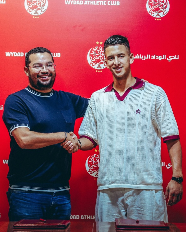 الوداد يحسم صفقة صلاح الدين الصوفي بعقد يمتد لثلاثة مواسم الوداد يحسم صفقة صلاح الدين الصوفي بعقد يمتد لثلاثة مواسم