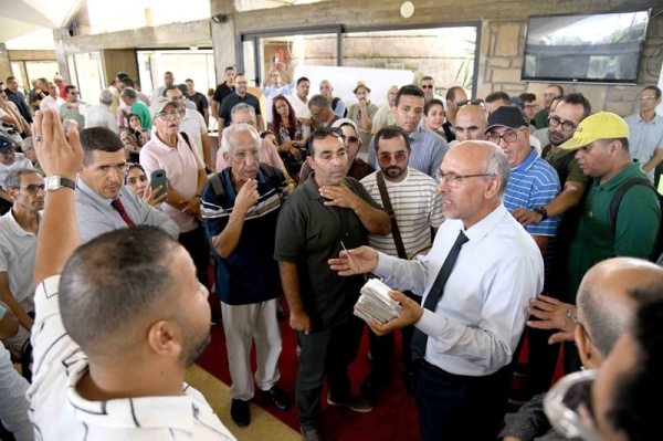 الصحافيون يصوتون لانتخاب مجلس جديد الصحافيون يصوتون لانتخاب مجلس جديد