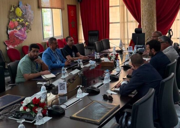 مستثمرون إيطاليون يقتربون من إطلاق مشروع صناعي لتثمين الصبار بجهة بني ملال خنيفرة