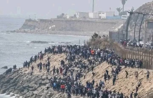 بلاغ وزارة الداخلية الاسبانية بشأن الوضع في مدينة سبتة المتمتعة بالحكم الذاتي بلاغ وزارة الداخلية الاسبانية بشأن الوضع في مدينة سبتة المتمتعة بالحكم الذاتي