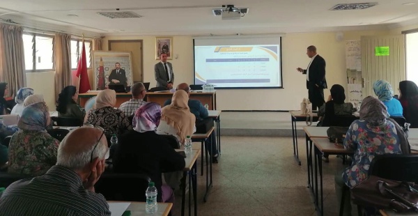 مكناس دورة تكوينية لفائدة الأساتذة حول برنامج مراجعة بمؤسسات الريادة