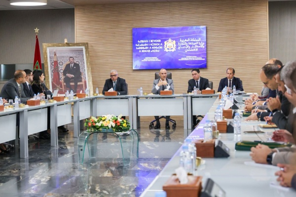 مز ور وحجيرة يحددان أولويات قطاع الصناعة والتجارة الخارجية