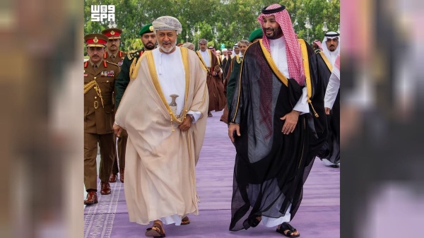 جلالة السلطان وولي العهد السعودي يبحثان العلاقات وتطورات المنطقة