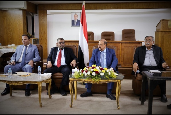 البرمان اليمني يقر التعبئة العامة لمواجهة التصعيد الحوثي
