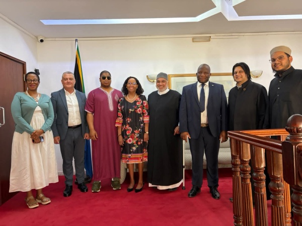 south african ambassador to tunisia supports her country s presence at the international halal forum south african ambassador to tunisia supports her country s presence at the international halal forum
